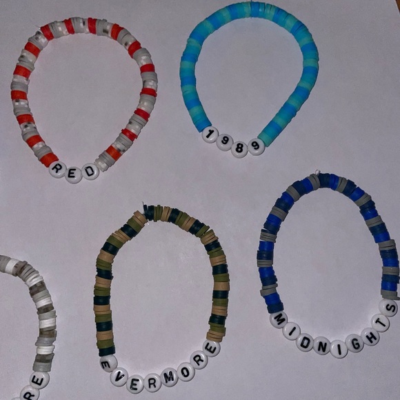 Taylor Swift Eras Tour Friendship Bracelets - Picture 5 of 5